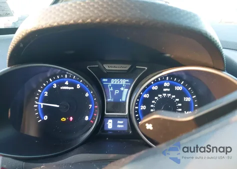 2015 Hyundai Veloster Turbo z USA, uszkodzony, nr VIN KMHTC6AE3FU231179